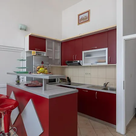 Amalia Apartment